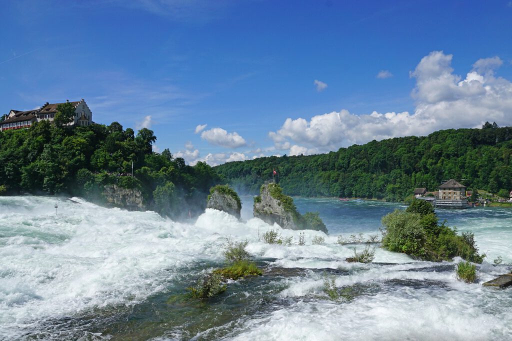 Rhine Falls Flood Schaffhausen  - Pixel-mixer / Pixabay