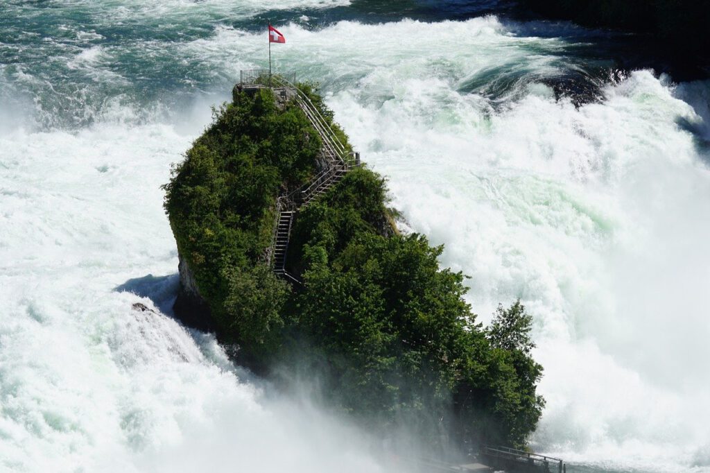 Rhine Falls Flood Schaffhausen  - Pixel-mixer / Pixabay