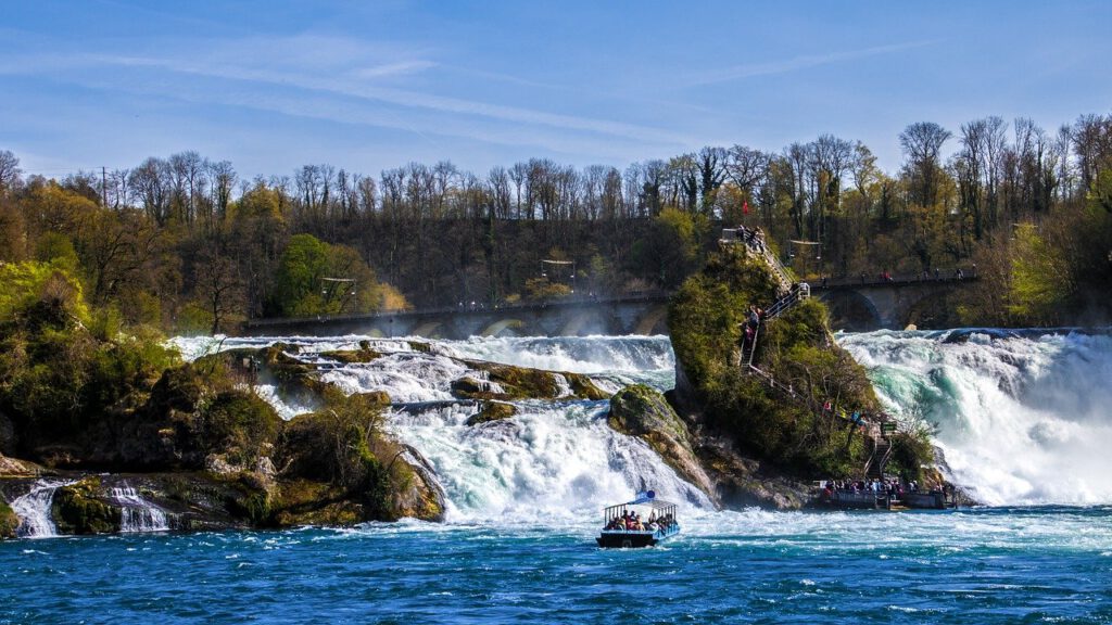 Rhine Falls Waterfall Schaffhausen  - TeeFarm / Pixabay
